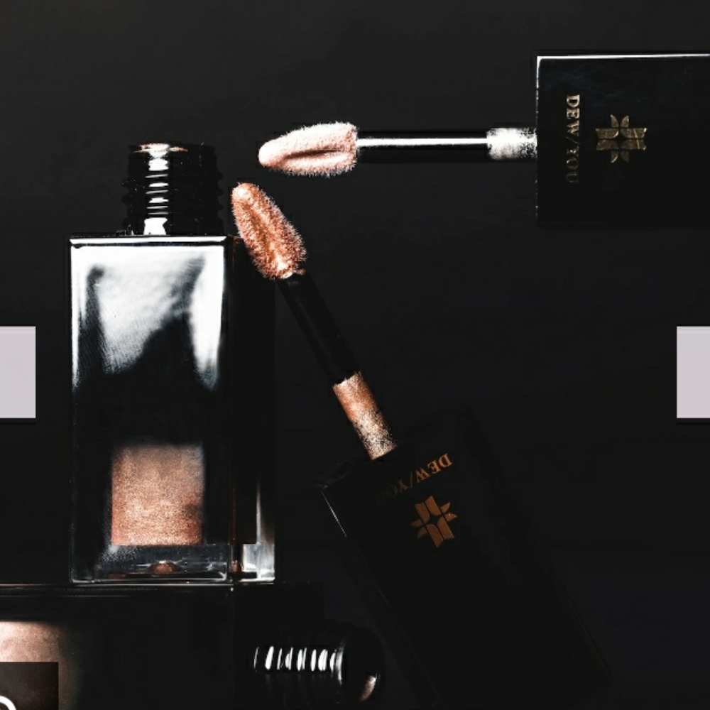 Josephine Natural Flawless Liquid Highlighter